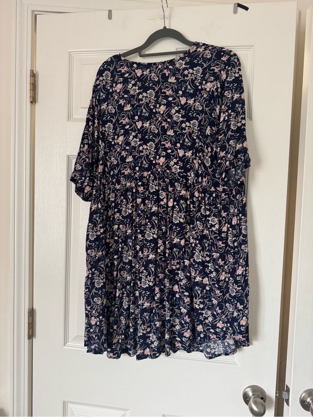 Natural Life - Floral babydoll style Navy Dress with Pink Accent Sz M - Picture 2 of 3